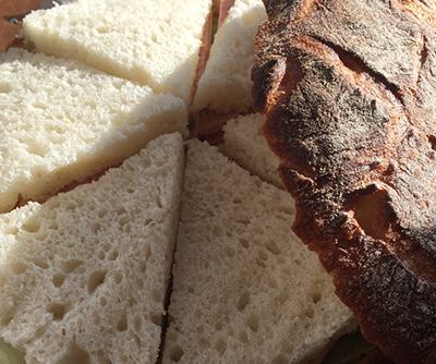 長岡のおいしいパン工房 ラ・ボントーン｜フェルメント(発酵種)を使用したクロワッサン、バゲットなど